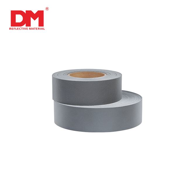 DM 1004 Gray Polyester Reflective Fabric (10-30 cd/lux)